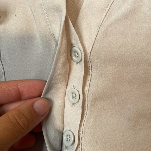 Torrid Harper Light Gray Roll Tab 3/4‎ Sleeve Plus Size 2 - Picture 3 of 8